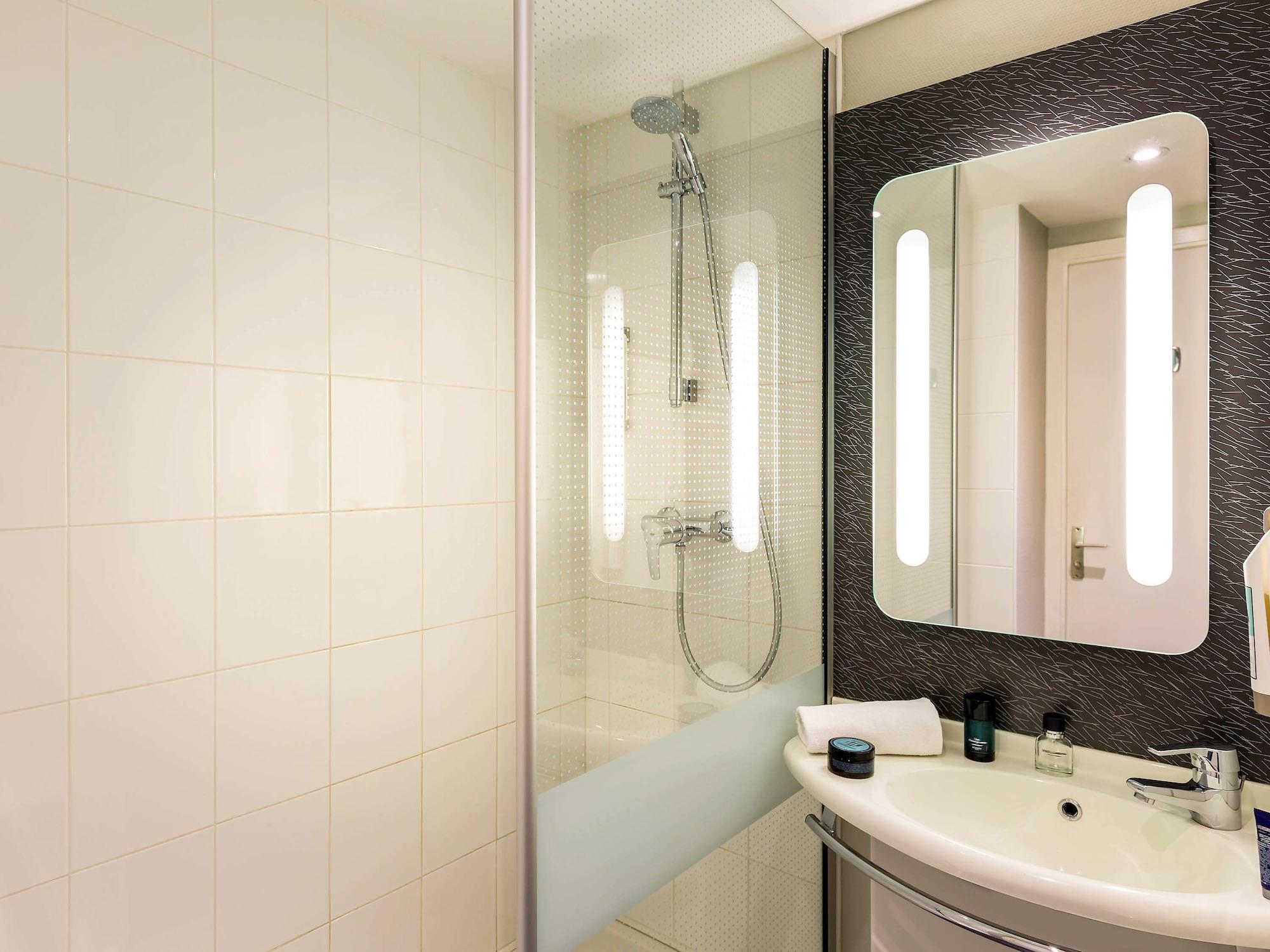 Ibis Roscoff Hotell Exteriör bild